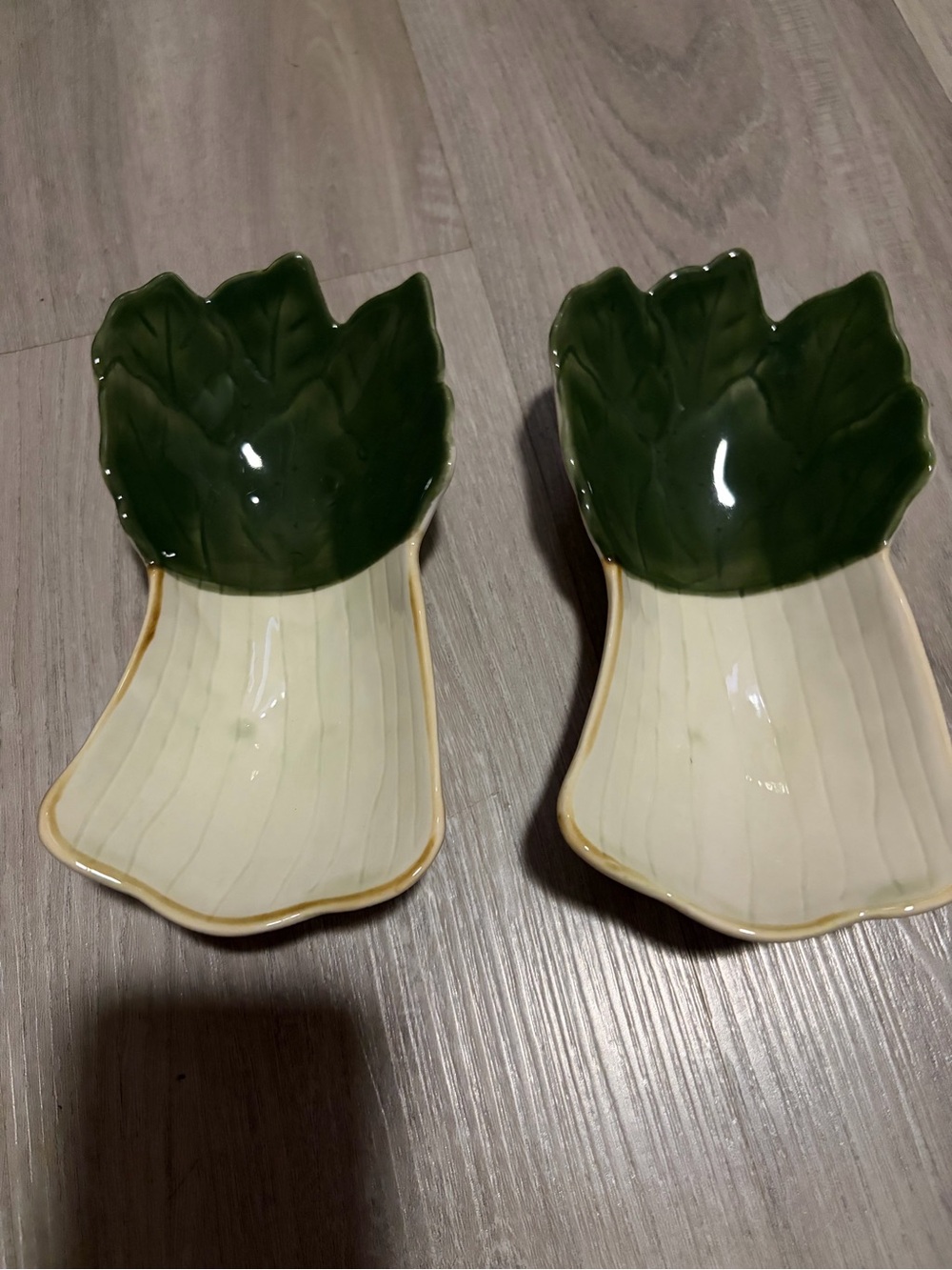Green and Cream Leaf Ceramic Snack Dishes - Set of 2